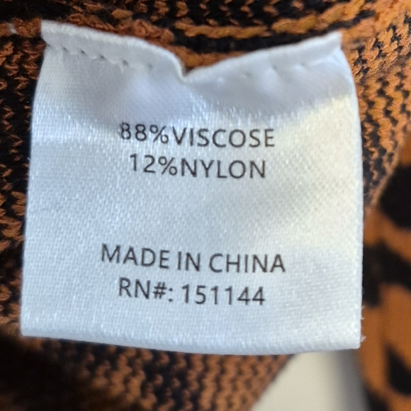 Anthropologie Lea & Viola Leopard Print Cardigan Sweater V Neck Button Up Sz S - Picture 10 of 11